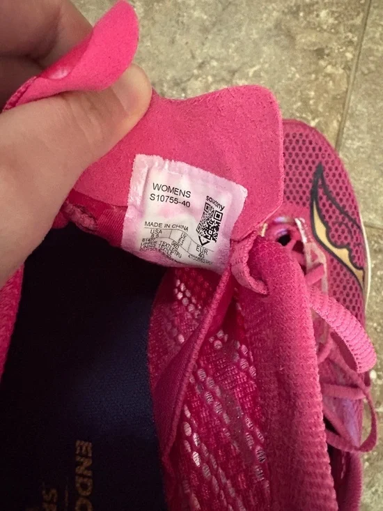 Women’s saucony endorphin pro 3 - Picture 2 of 4